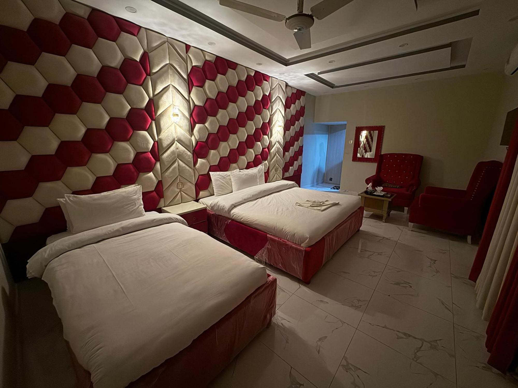 Dream Executive Guest House イスラマバード エクステリア 写真